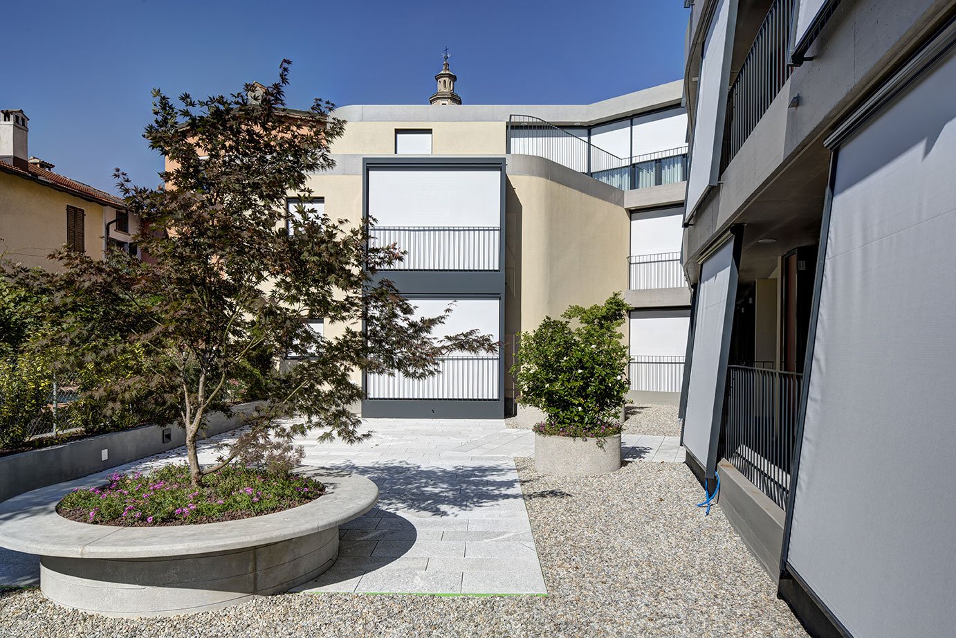 Granito Riviera impallinato su split, Ex Latteria Balerna
